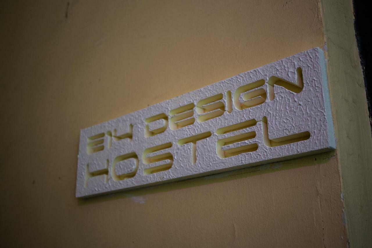 E14 Design Hostel Budapeste Exterior foto